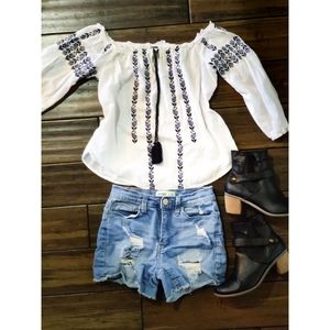 SOLD Abercrombie and Fitch Embroidered Top XS